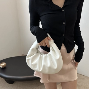 Sac à main blanc plissé style nuage avec poignée nouée pour femmes, design élégant chic