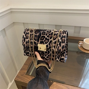 Women Leopard Print Shoulder Bag Synthetic Leather Square Underarm Bag With Metal Chain Lock Buckle Vintage Casual Bag