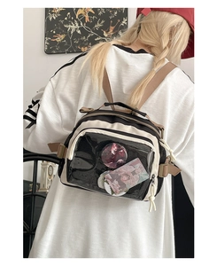 Détail du sac JK noir et blanc avec couche PVC transparente pour badges d'animation