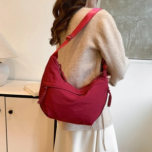 Sac à Épaule en Nylon Grande Capacité Style Japonais pour Femmes Fourre-tout Minimaliste Mode pour Navettage Quotidien Décontracté