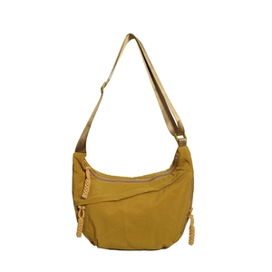Sac bandoulière demi-lune jaune moutarde style japonais en nylon pour loisirs et cours