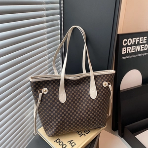 Borsa tote vintage stampata grande capacità cuciture a contrasto e manici in pelle bianca