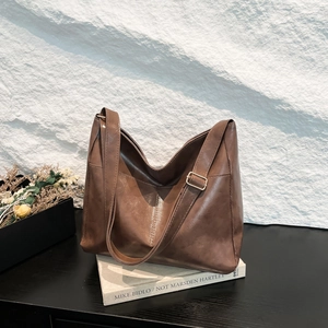 Brown soft leather large capacity tote bag with adjustable strap on vintage set