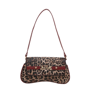 Sac à épaule léopard vintage avec bordure rouge et boucle mors en métal doré