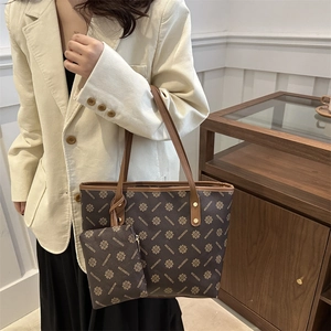 Large capacity vintage patterned tote bag set with a matching pouch and shoulder straps