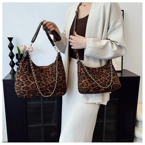 Sac à Épaule Imprimé Léopard à la Mode Petit Sac Carré en Cuir PU Rétro avec Bandoulière Chaîne Sac à Bandoulière Commuter