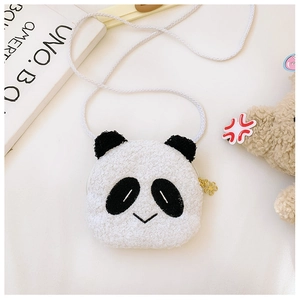 Detail of cute plush panda crossbody bag with lamb wool texture and gold flower zipper