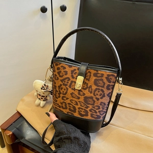 Women Leopard Print Bucket Bag Fashion Microfiber Patchwork Handbag Crossbody Bag With Adjustable Shoulder Strap Small Tote Bag