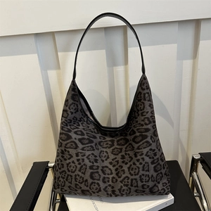 Chic leopard print hobo shoulder bag in faux suede with black leather strap for women