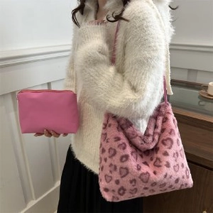 Sac Fourre-Tout en Peluche Imprimé Léopard pour Femmes Sac à Épaule en Fausse Fourrure avec Petite Pochette Sac à Main