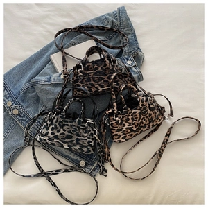 Women Leopard Print Mini Handbag Synthetic Leather Shoulder Crossbody Bag Fashion Vintage Streetwear Square Purse Small Tote