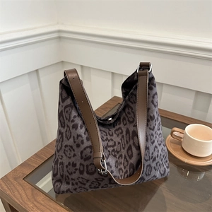 Chic leopard print shoulder tote bag for women with brown leather strap in casual style