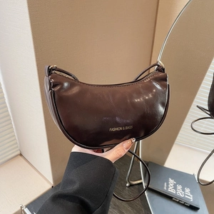 Women's Retro Half Moon Shoulder Bag Synthetic Leather Crossbody Dumpling Bag Solid Color Casual Commuter Small Handbag Fashion Zipper Pouch