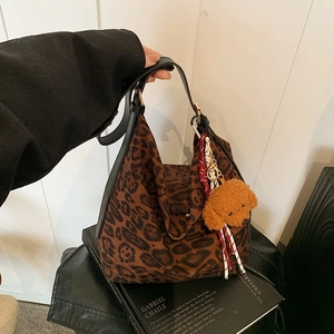 Leopard Print Tote Bag For Women Large Capacity Suede Shoulder Bag Urban Minimalist Casual Retro Hobo Handbag Fashion Daily Bag
