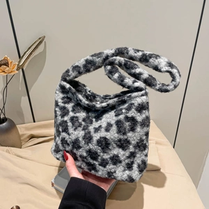 Sac à main chic en peluche imprimé léopard noir et blanc pour femme, sac seau tendance
