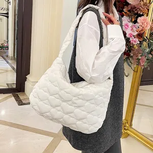 White heart-quilted large tote bag for women made of lightweight padded nylon material