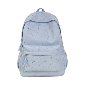 Détail du sac à dos bleu clair à motifs d'étoiles avec poche avant et poches latérales