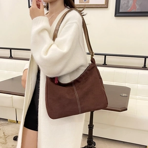 Sac Fourre-tout Rétro en Nylon Grande Capacité pour Femmes Surpiqûres Contrastées Sac à Bandoulière Hobo Décontracté Mode