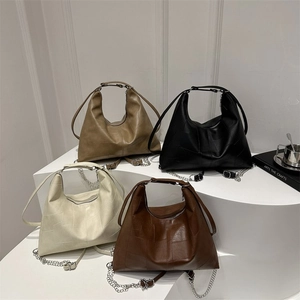 Women Large Capacity PU Leather Patchwork Shoulder Bag Minimalist Tote Underarm Bag With Chain Street Style Daily Commute Hobo Handbag