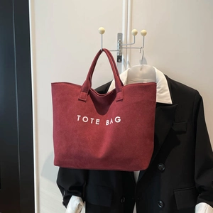 Große burgunderrote Wildleder-Einkaufstasche für Damen mit weißem TOTE BAG Aufdruck