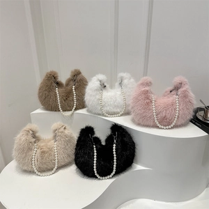 Sac Sous le Bras en Peluche Minimaliste pour Femme Sac à Épaule en Fausse Fourrure Avec Chaîne en Künstliche Perles Sac Hobo