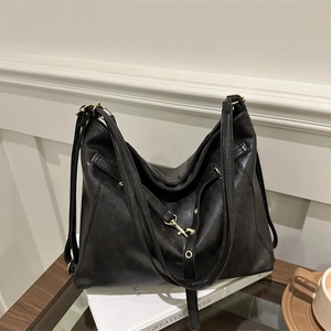 Retro schwarze Hobo-Schultertasche mit großem Fassungsvermögen aus mattem Lederimitat