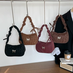 Women Leopard Print Underarm Bag Retro Butterfly Metal Buckle Pleated Handle Shoulder Bag Fashion PU Leather Handbag Casual Y2K Tote Bag