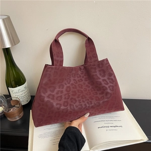 Leopard Print Women PU Tote Bag Fashion All Match Shoulder Bag Large Capacity Commuter Handbag Urban Minimalist Shopping Bag