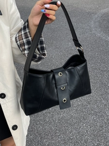 Vintage Urban Minimalist Synthetic Leather Shoulder Bag For Women Stylish Rivet Decor Tote Commute Solid Color Underarm Bag