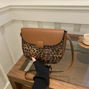 Women's Fashion Leopard Print Patchwork Saddle Bag Vintage Synthetic Leather Shoulder Crossbody Bag Contrast Color Small Square Bag