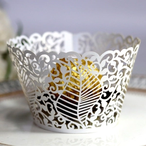 Lasergeschnittene Ausgehöhlt Blatt Ranke Perlmuttpapier Muffin Manschetten Elegante Europäische Spitze Kuchen Dekoration Für Hochzeit Geburtstag Party