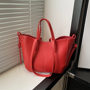 Red lychee pattern leather tote bag with shoulder strap for women, spring commute style
