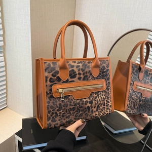 Leopard Print Tote Bag Women Fashion Commute Shoulder Bag Large Capacity Synthetic Leather Retro Underarm Handbag Ladies