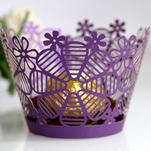 Découpe Laser Fleur Contours de Cupcake Papier Perlé Élégant Ajouré Décoration Gâteau pour Mariage Fête Anniversaire Fournitures de Pâtisserie