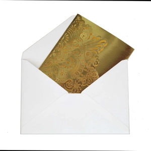 Laserschnitt 3D Hochzeitseinladungskarte in Gold mit Mandala-Muster und Umschlag