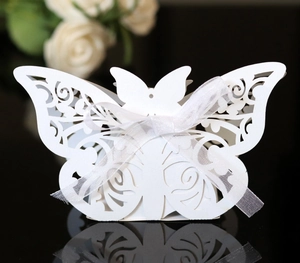 Laser Cut Butterfly Wedding Favor Candy Box With Ribbon Hollow Pearlescent Paper Gift Boxes For Party Banquet Decoration