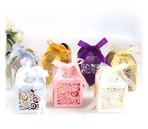 Boîtes à bonbons découpées au laser avec ruban pour cadeaux de mariage et fête