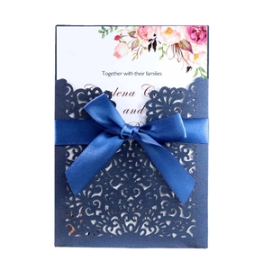 Elegantes Laserschnitt Hochzeitseinladung Set Perlpapier Blumen Gedruckte Karten Mit Satin Schleife Für Hochzeitsfeier
