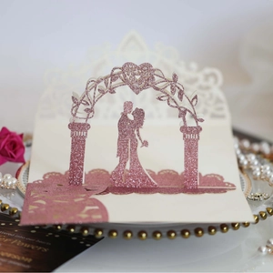Romantic 3D Pop Up Wedding Invitations Laser Cut Hollow Couple Glitter Pearlescent Paper Greeting Card For Engagement