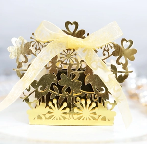 Scatola Regalo per Caramelle Nuziali Tagliata al Laser con Cuore di Uccello Incavato con Nastro di Carta Perla Artificialta per Decorazione di Feste