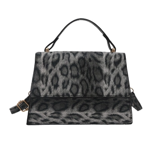 Sac à main chic motif léopard gris avec poignée supérieure et bandoulière femme