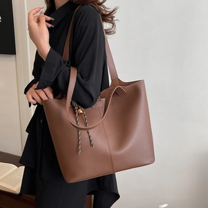 Retro Large Capacity Faux Leather Tote Bag For Women Casual Commuter Shoulder Handbag Set With Small Pouch Solid Color