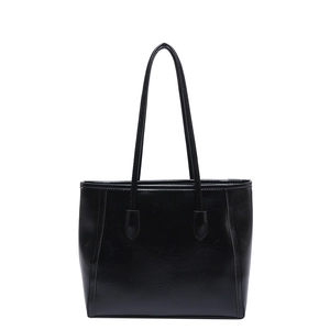 Classic black French vintage tote bag with polished lychee texture for office commuting
