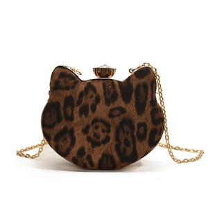 Mini cat-shaped shoulder bag with leopard print faux fur and golden heart clasp
