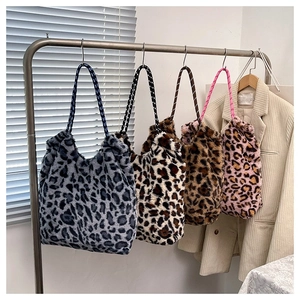 Women Fashion Leopard Print Plush Faux Fur Large Capacity Tote Bag Urban Minimalist Synthetic Leather Shoulder Handbag