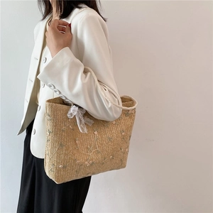 Sac fourre-tout en paille avec broderie florale et nœud en dentelle pour femme