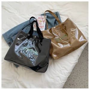 Grand sac fourre-tout minimaliste en PVC brillant avec imprimé SWYIUNI noir et marron