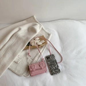 Mini sac micro tissé rose clair avec coque de téléphone métallique et décoration tulipe