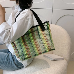 Grand sac cabas transparent vert à rayures colorées avec bandoulière en tissu noir