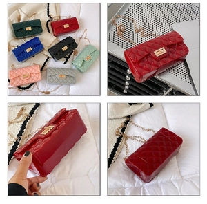 Detailed views of multi-color quilted jelly bags with golden chain and twist lock